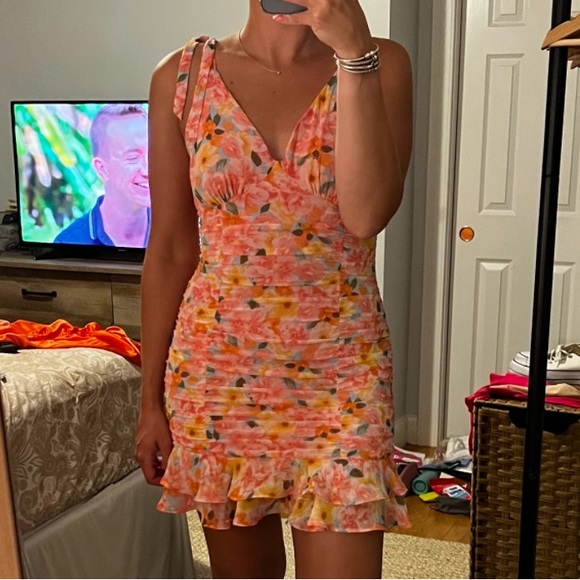 Dresses & Skirts - NWT Lily Rose Floral Ruched Tie Strap Mini Dress from Kohls